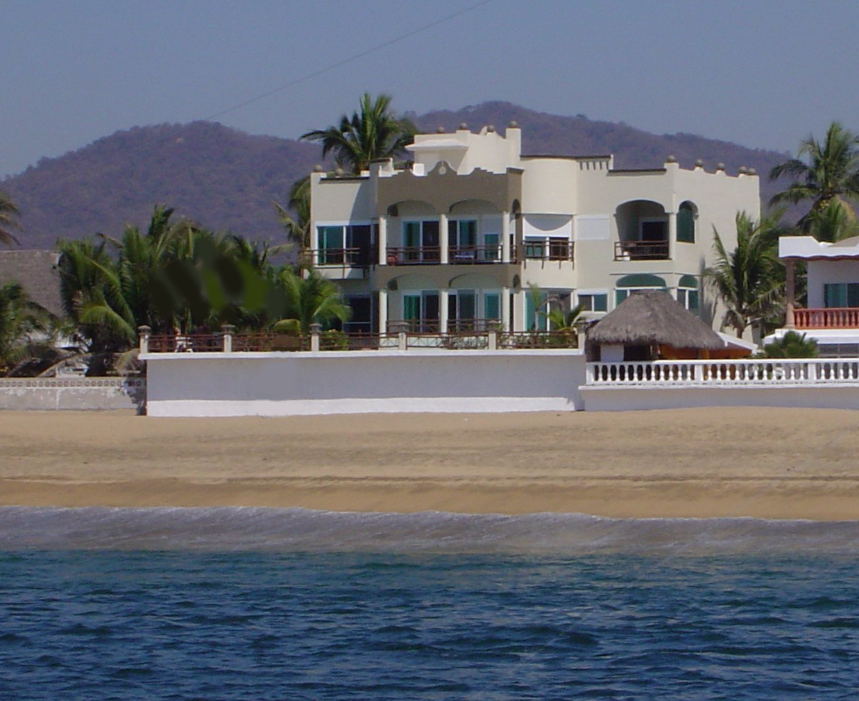 Casa del Mar beachfront vacation rental in Las Brisas, Manzanillo, Colima, Mexico